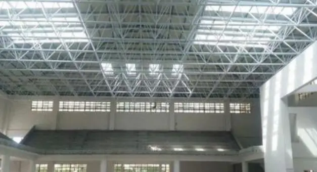 龙井加油站网架安装